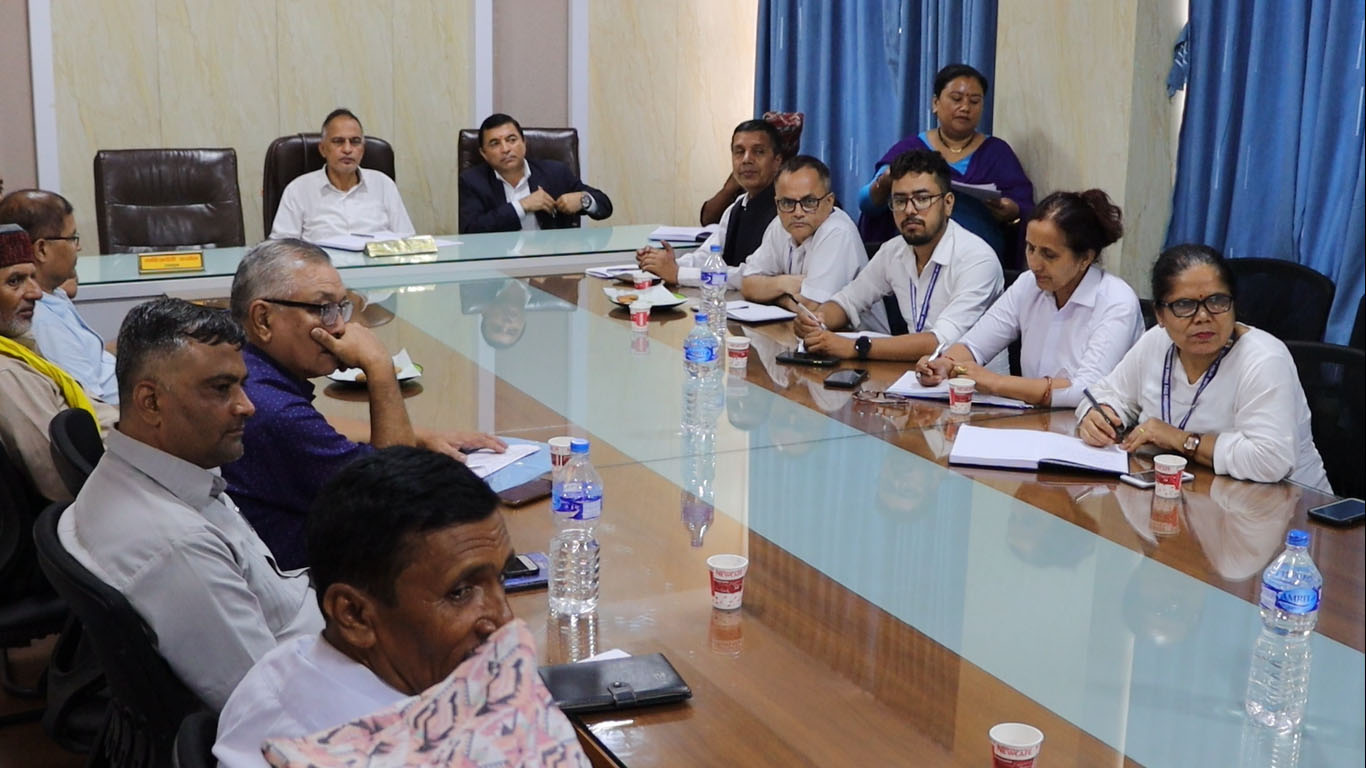 भर्ना शुल्क वृद्धि नगर्न सामुदायिक विद्यालयलाई निर्देशन